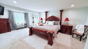 Iron/ironing board, internet, bed sheets