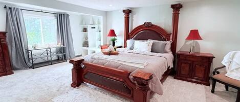 3 bedrooms, desk, iron/ironing board, WiFi