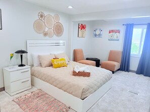 3 Schlafzimmer, Schreibtisch, Bügeleisen/Bügelbrett, WLAN