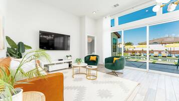 Smart-tv en tafelvoetbal