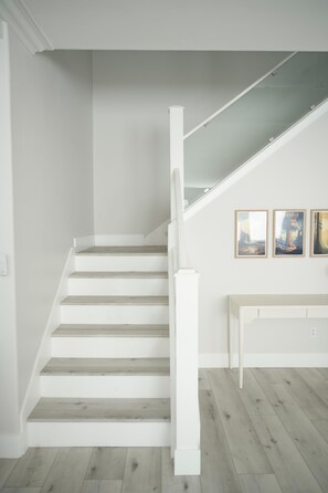 Interior - New 5BR Pool House near Sequoia w/ BBQ / 3700Sqft (Visalia)