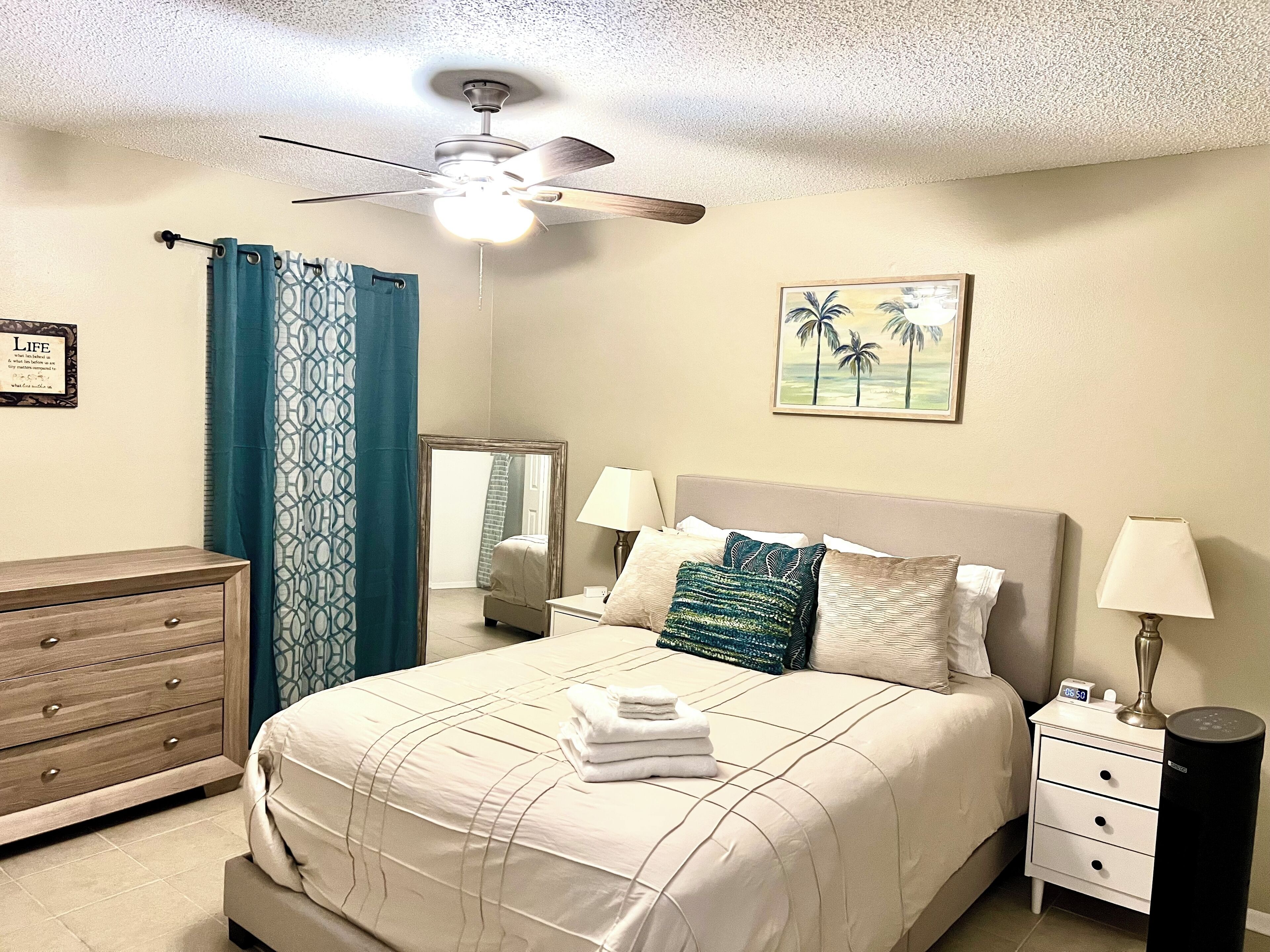 2 habitaciones, tabla de planchar con plancha y wifi gratis 