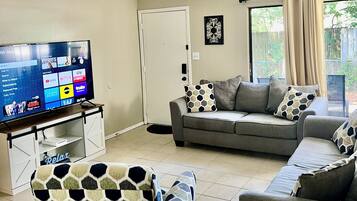 TV connectée, jeux vidéo, vidéothÚque