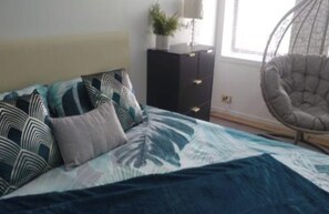 3 bedrooms, WiFi, bed sheets