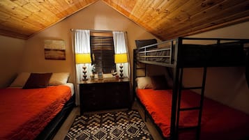 2 bedrooms, desk, iron/ironing board, travel cot