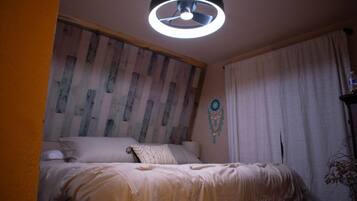 2 bedrooms, desk, iron/ironing board, travel cot