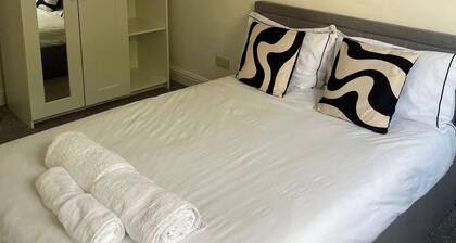 Glasgow City Apartment with 2 Bedrooms