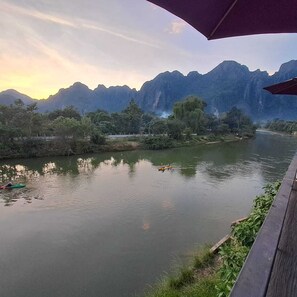 Property grounds - Vang Vieng SCK Hotel (Vang Vieng)