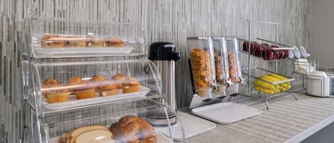 Tägliches inbegriffenes kontinentales Frühstück