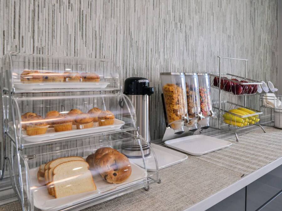 Déjeuner continental gratuit tous les jours