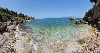 Terrace Suite: Your Fantastic Holiday in a Quaint Village with Mountain View!