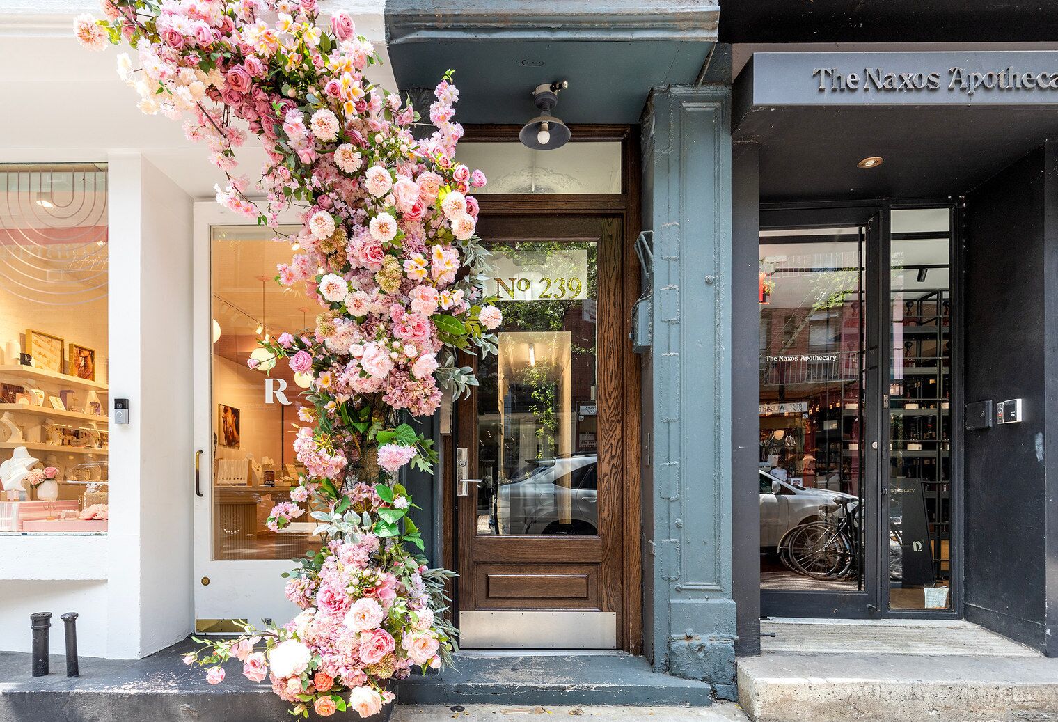 تفاصيل الفندق من الخارج