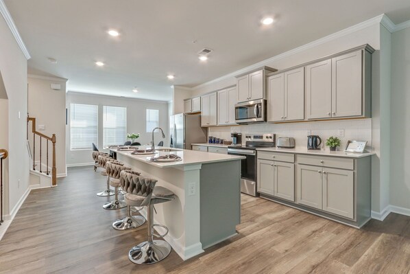 Microwave, oven, stovetop, dishwasher