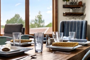 Dining - Upscale Ski-In/Out Condo | 40’ to Chondola Lift! (Mountain Village)