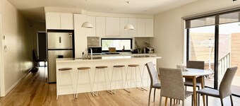 Comfort natural Frankston home in middle of everything