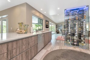 Interior - Papys Preserve - Exclusive Executive Estate (30 Day Min Stay) (St Petersburg)