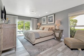 3 bedrooms, iron/ironing board, free WiFi, bed sheets - Papys Preserve - Exclusive Executive Estate (30 Day Min Stay) (St Petersburg)