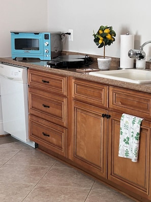 Microwave, oven, dishwasher
