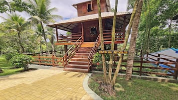 Premium Tree House