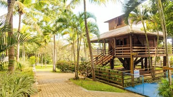 In-room safe, free WiFi, bed sheets