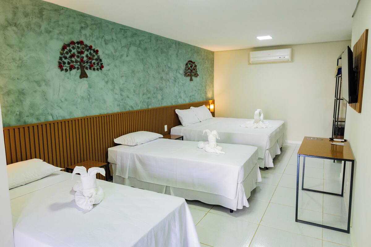 Habitación económica | Caja fuerte, wifi gratis, ropa de cama