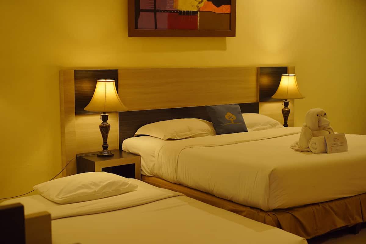 Habitació doble familiar | Escriptori i wifi gratuïta