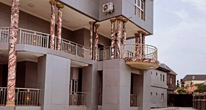 international royal hotel