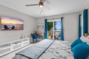 3 bedrooms, desk, iron/ironing board, travel crib