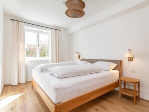 3 bedrooms, Internet