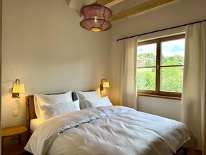 3 bedrooms, Internet