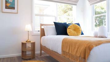 2 sovrum, skrivbord, strykjärn/strykbräda och wi-fi