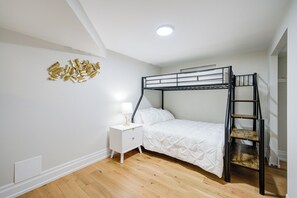 In-room safe, iron/ironing board, free WiFi, bed sheets