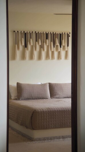 2 bedrooms, iron/ironing board, free WiFi, bed sheets - Elegant Condo with Terrace Jacuzzi and Beachfront (Zihuatanejo)