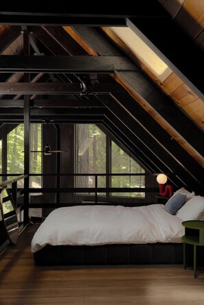 4 bedrooms, free WiFi, bed sheets