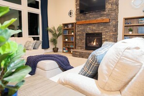 Smart TV, fireplace, video games, ping pong