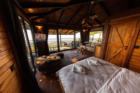 华丽客房, 海景 | 笔记本电脑工作区、遮光窗帘、隔音、熨斗/熨板