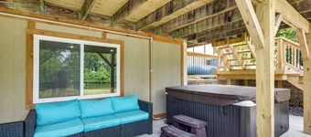 Lakefront Family Home 13 Mi From Gateway Arch!