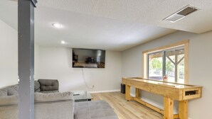 TV
