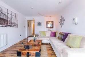 Apartment | Living area