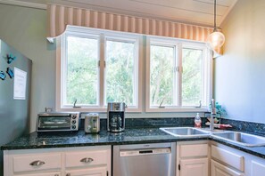 Fridge, microwave, dishwasher, coffee/tea maker - Mesmerizing Marsh Views, Multiple Decks, Community Pool & Dock, Amenity Card Access, Easy Location! (Seabrook Island)