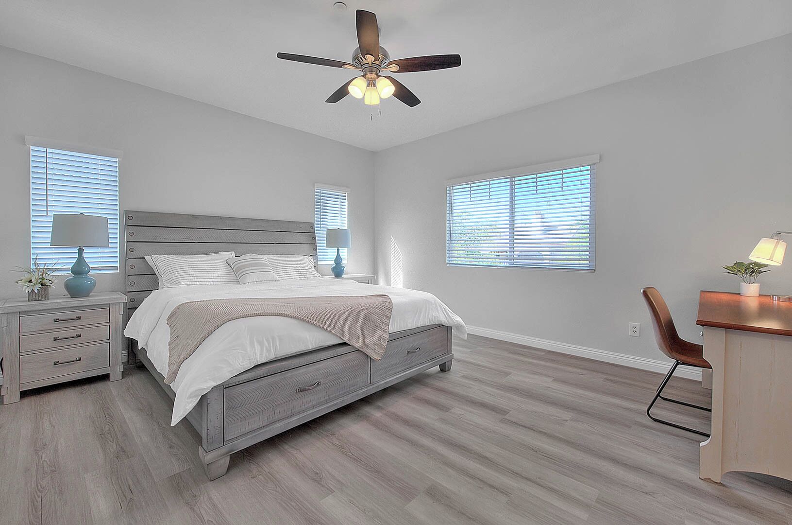 4 bedrooms, iron/ironing board, WiFi