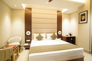 ห้องซิตี้ดับเบิล | โต๊ะทำงาน, Wi-Fi ฟรี