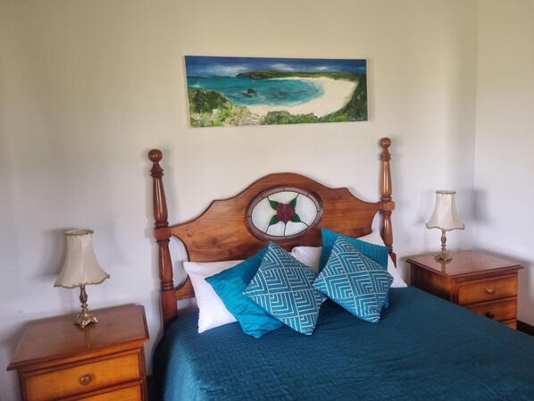 2 bedrooms, iron/ironing board, Internet, bed sheets