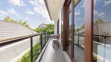 Villa | Balcony