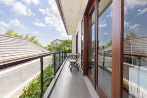 Villa | Balcony