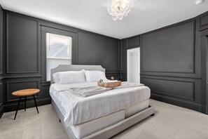 4 bedrooms, desk, free WiFi, bed sheets