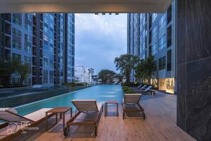 Apartment, 2 Bedrooms, Accessible, Smoking | Pool | Outdoor pool