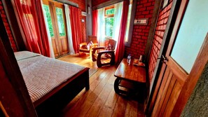 2 chambres, fer et planche à repasser, accès Internet, draps fournis