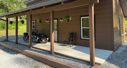 Cozy Dragon's Nest Cabin Retreat