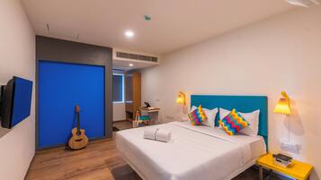 Deluxe Private AC Room with Ensuite Bathroom | Free WiFi